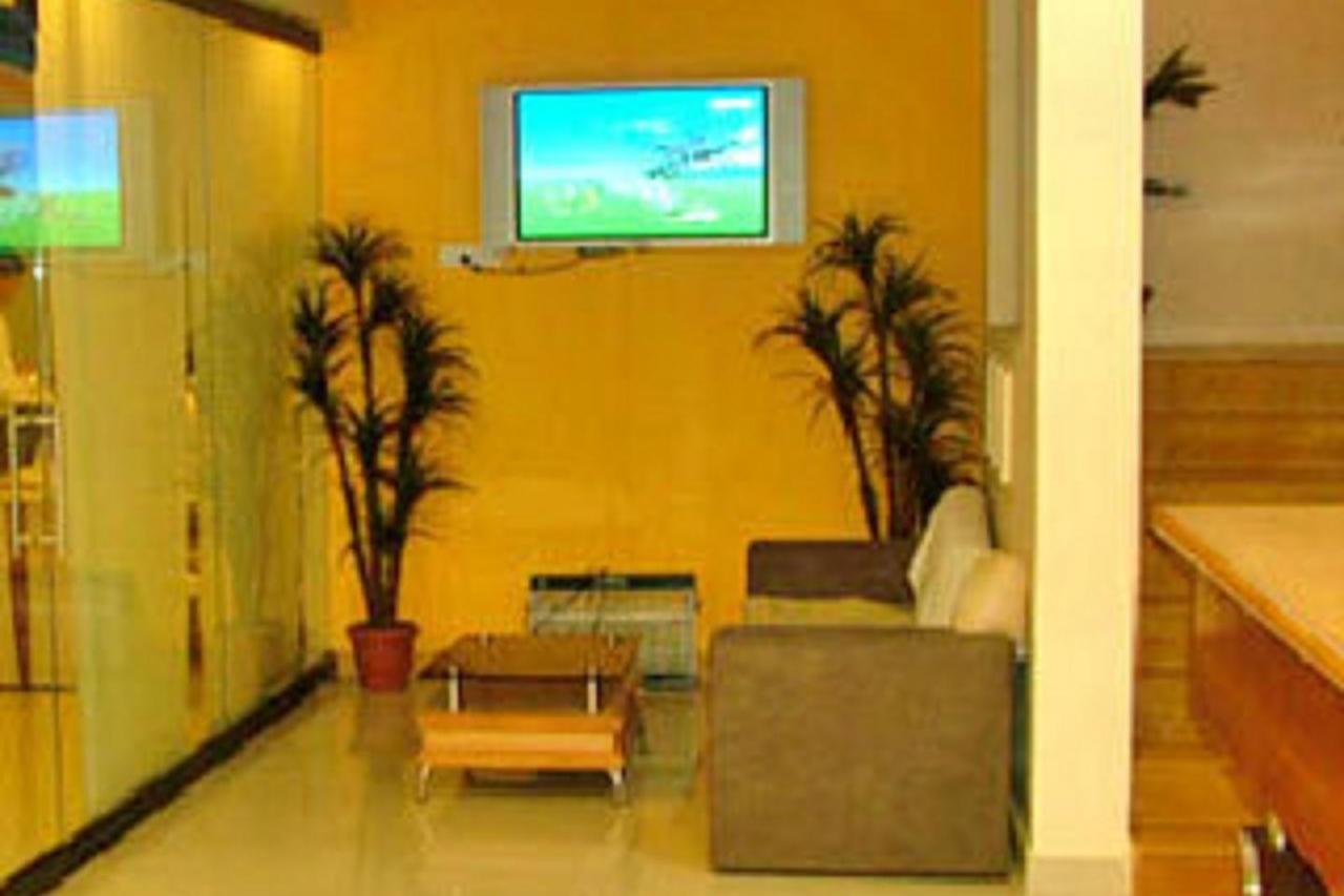 Hotel Dwaraka Residency Kākināda Exterior foto